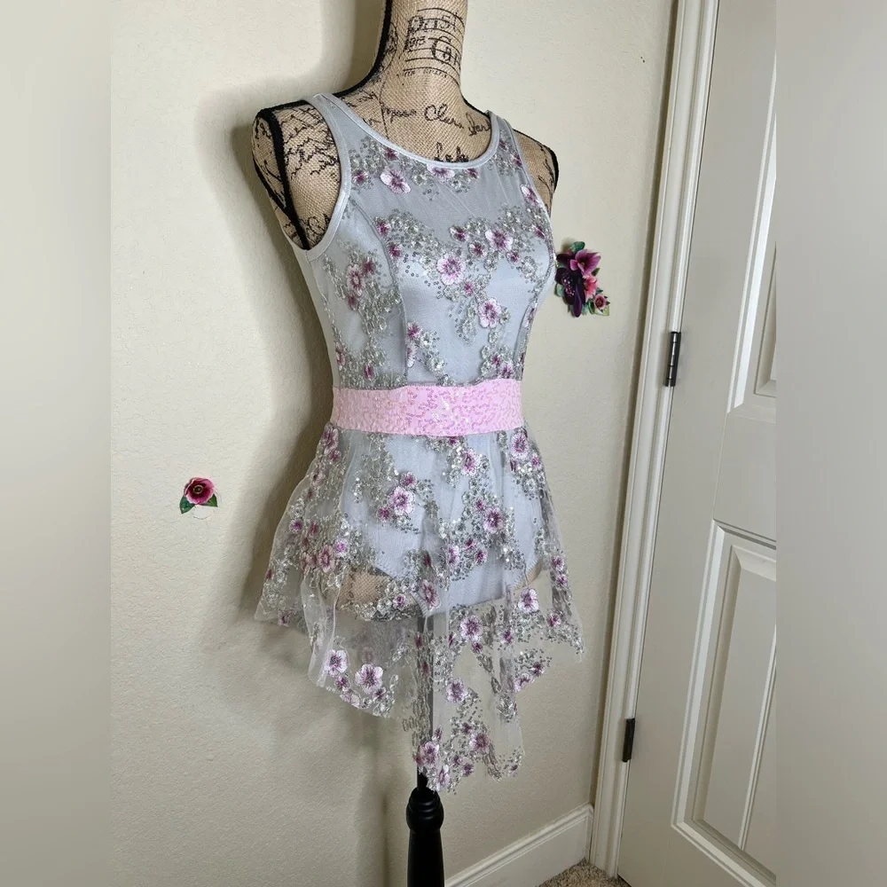 Curtain Call Silver/Gray with Floral Embroidery with Sheer Overskirt Sz Child L